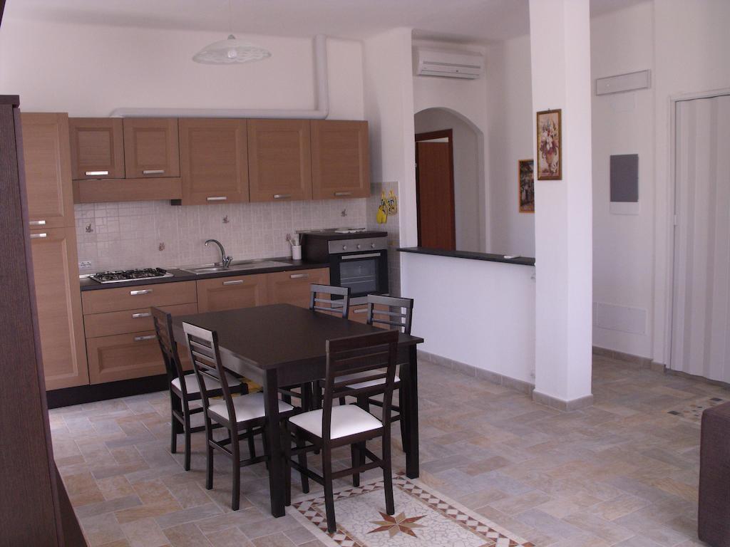 Agriturismo Gli Ulivi การ์เลนดา ห้อง รูปภาพ